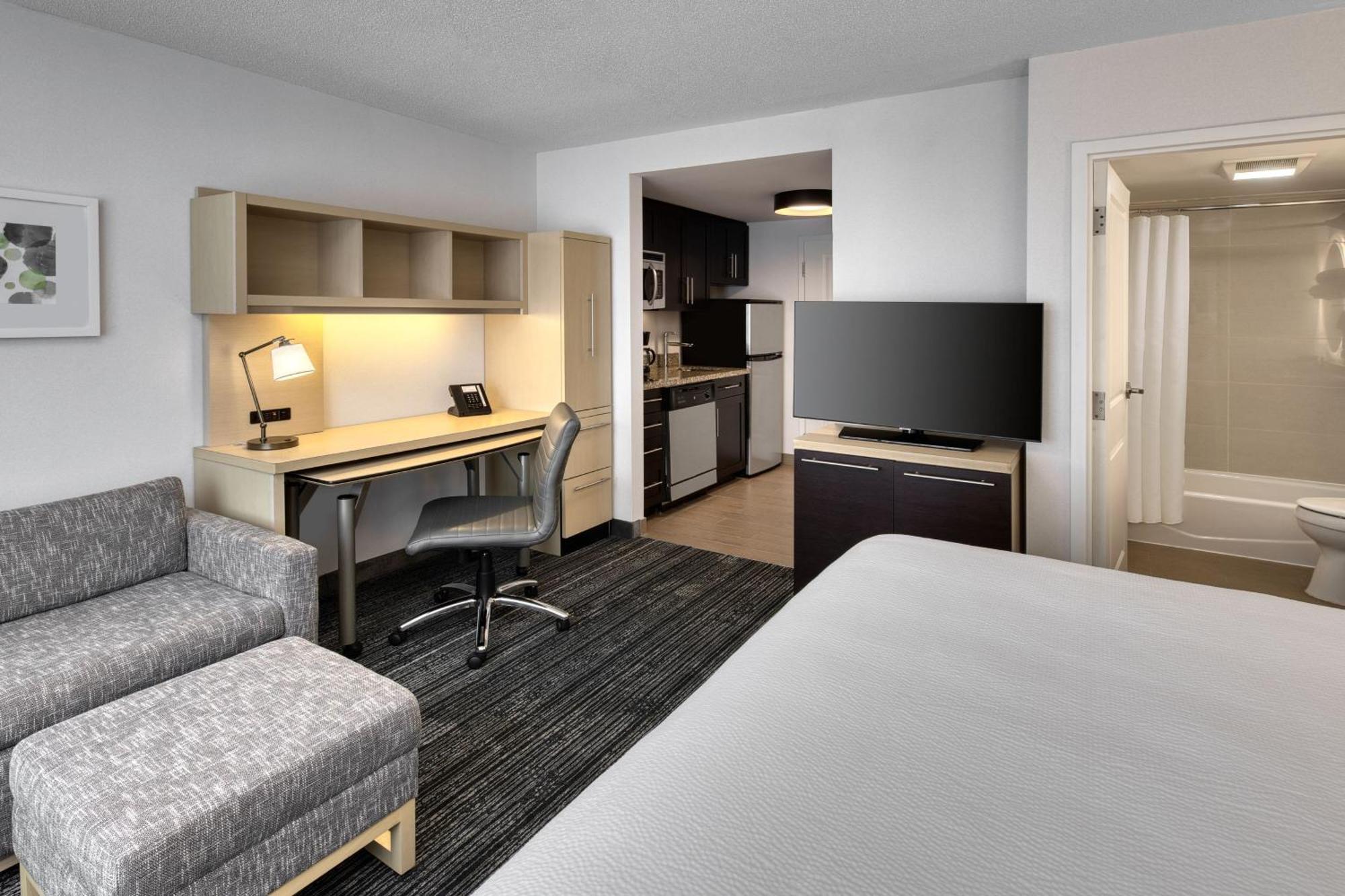 Towneplace Suites By Marriott Sudbury Exteriör bild