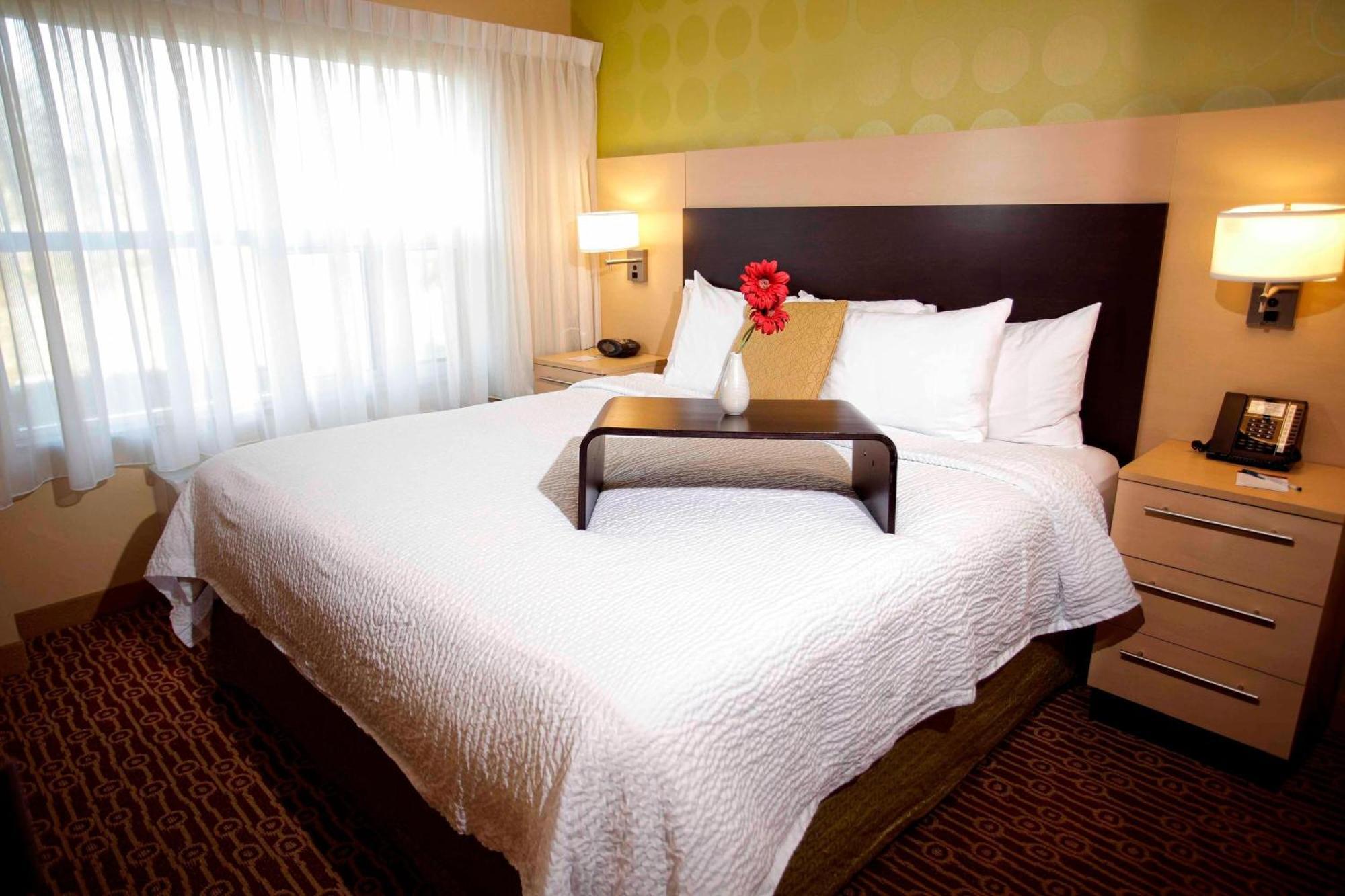 Towneplace Suites By Marriott Sudbury Exteriör bild